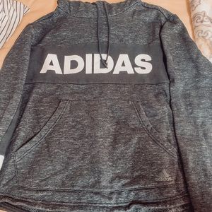 Adidas Sweatshirt